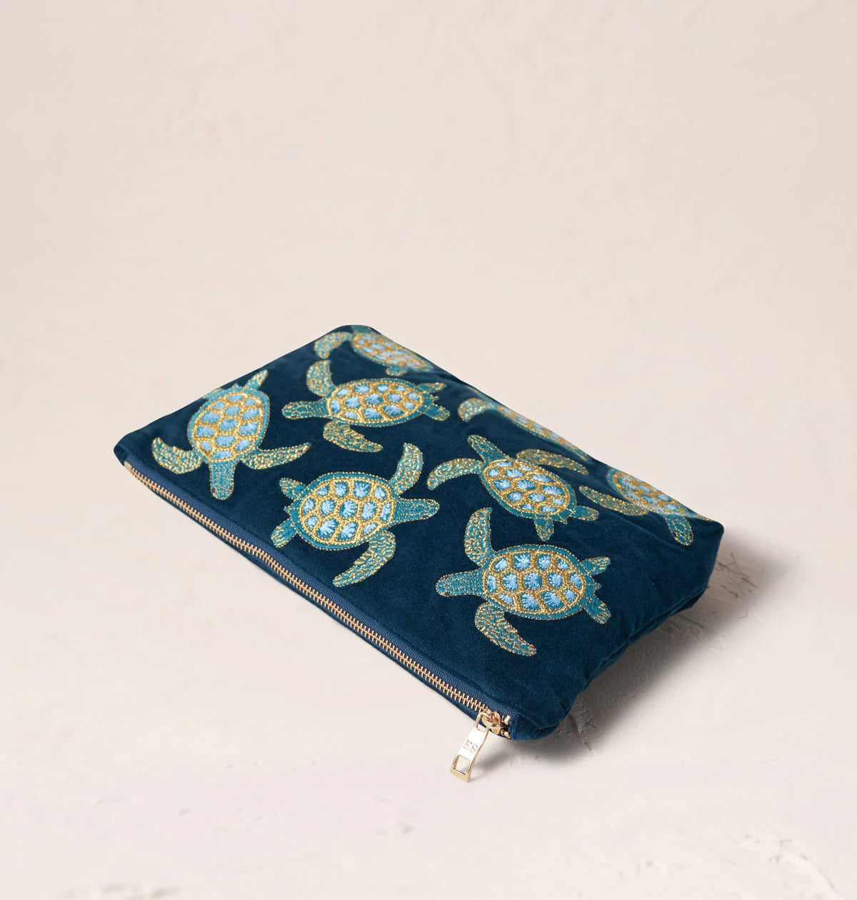 Elizabeth Scarlett Turtle Conservation Everyday Pouch